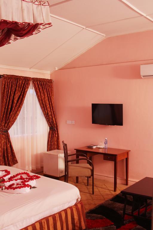 Jumuia Hotel Кісуму Екстер'єр фото