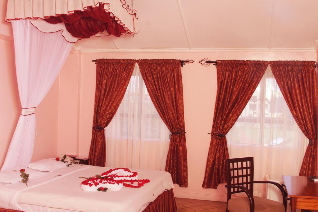 Jumuia Hotel Кісуму Екстер'єр фото