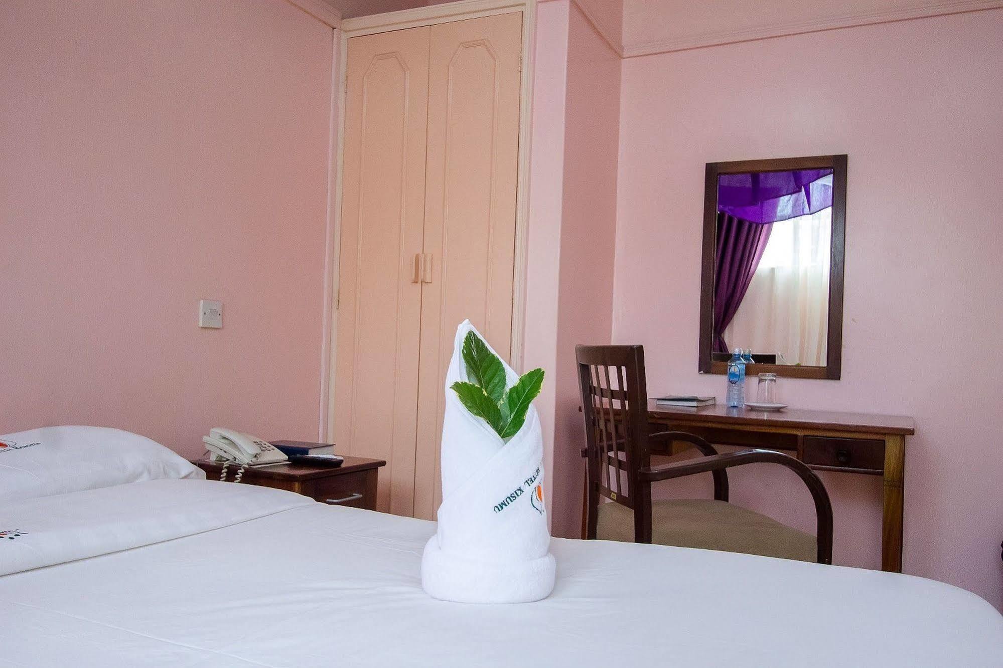 Jumuia Hotel Кісуму Екстер'єр фото